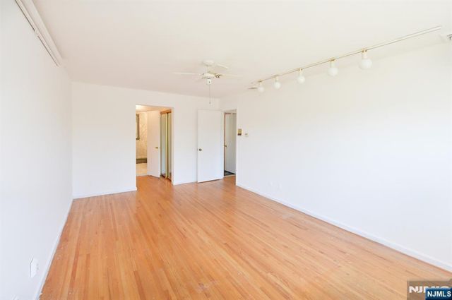 203 Mountain Avenue, Hawthorne, NJ 07506