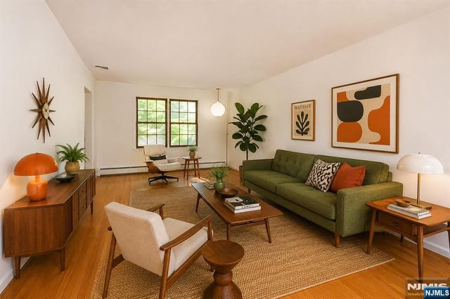 203 Mountain Avenue, Hawthorne, NJ 07506