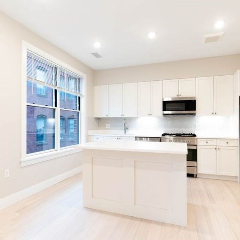 197 Green St. 303, Boston, MA 02130