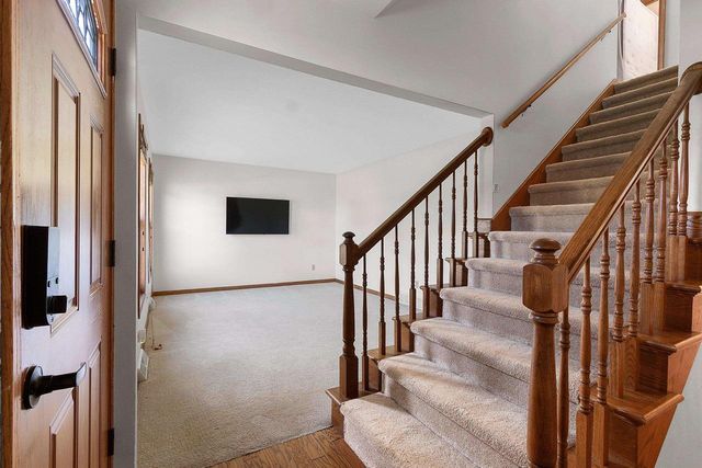 1934 PIKE LANE, De Pere, WI 54115