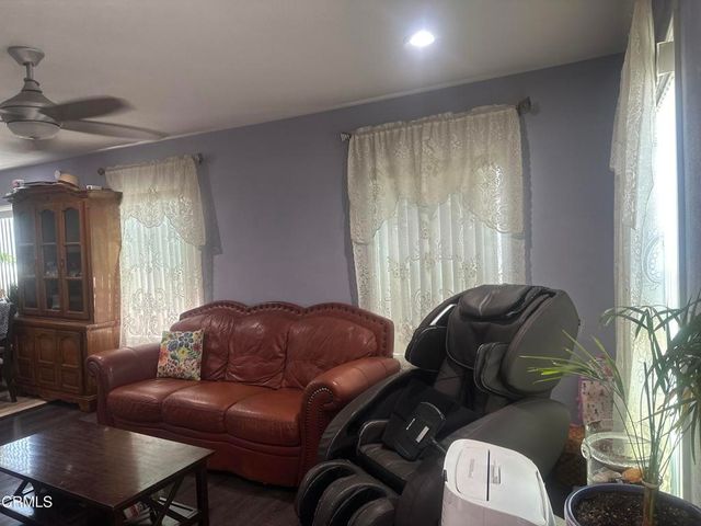 210 Harding Avenue, Oxnard, CA 93030