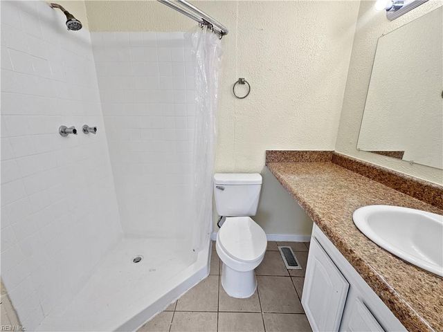 3769 Governors WAY, Virginia Beach, VA 23452