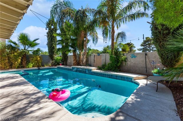 1731 Monte Alban Drive, North Las Vegas, NV 89031