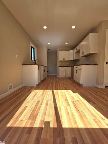 1329 Vermont Road, Marysville, MI 48040