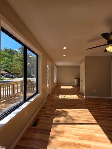 1329 Vermont Road, Marysville, MI 48040