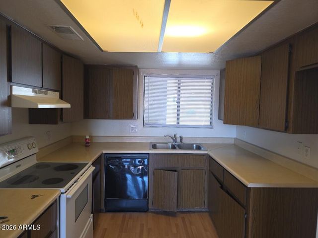 11666 N 28TH Drive 391, Phoenix, AZ 85029