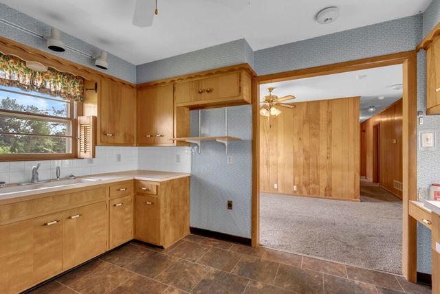 1258 E 90th Ave N, Belle Plaine, KS 67013