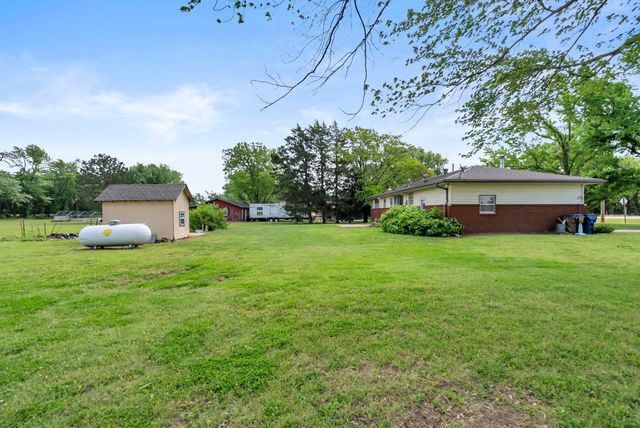 1258 E 90th Ave N, Belle Plaine, KS 67013