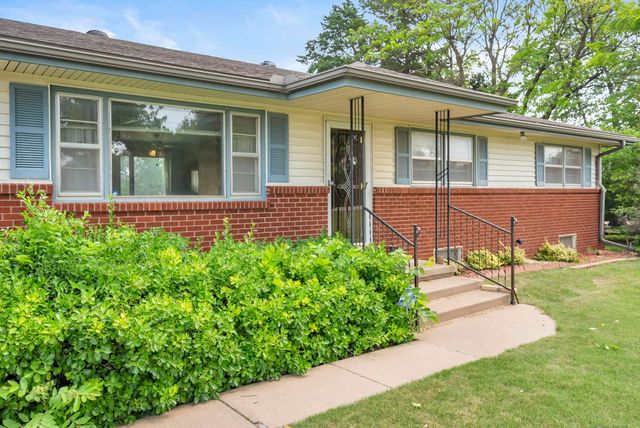 1258 E 90th Ave N, Belle Plaine, KS 67013