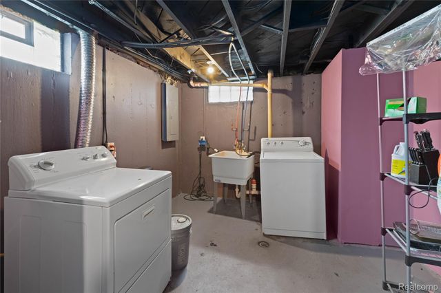 28005 Avondale Street, Inkster, MI 48141