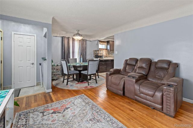 28005 Avondale Street, Inkster, MI 48141