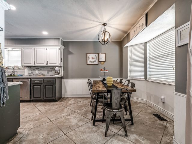 3121 Bahama Drive, Sand Springs, OK 74063