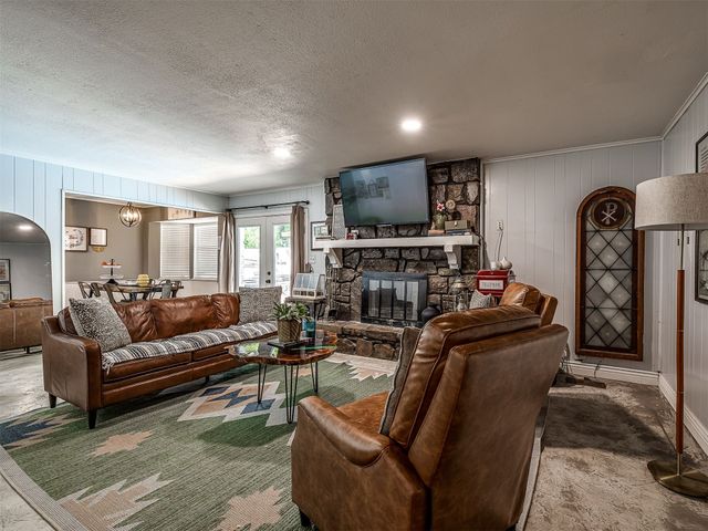 3121 Bahama Drive, Sand Springs, OK 74063
