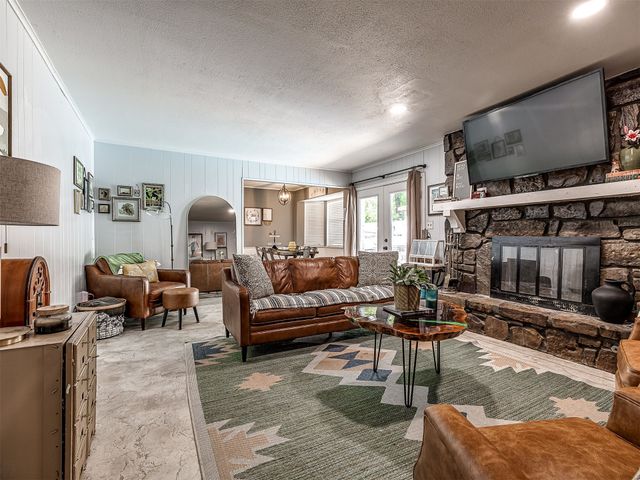 3121 Bahama Drive, Sand Springs, OK 74063