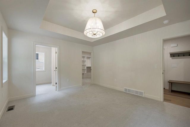 2480 BRENNER PLACE, Green Bay, WI 54301