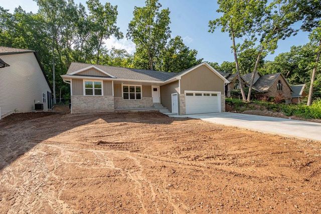 2480 BRENNER PLACE, Green Bay, WI 54301