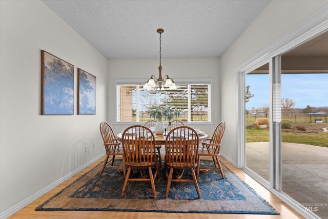 716 W Kodiak Drive, Meridian, ID 83642