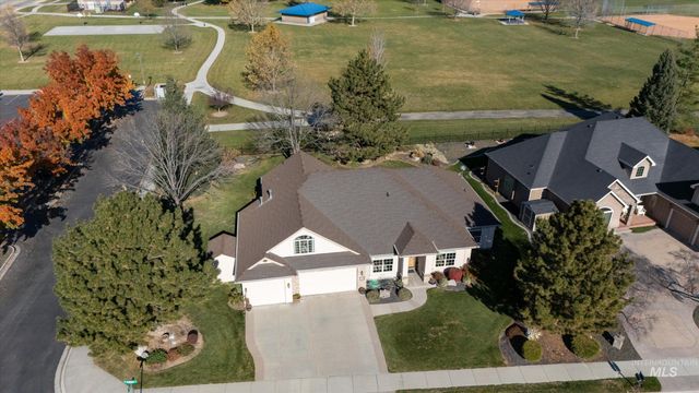 716 W Kodiak Drive, Meridian, ID 83642