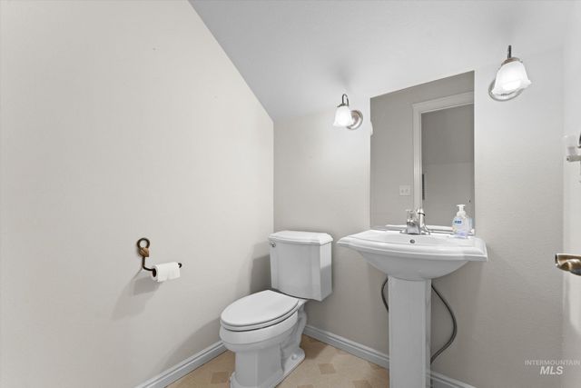 716 W Kodiak Drive, Meridian, ID 83642