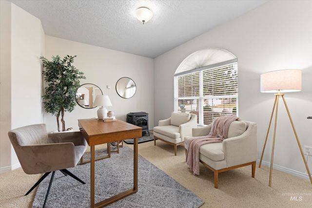 716 W Kodiak Drive, Meridian, ID 83642