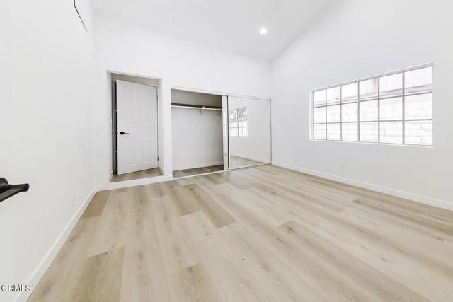 19314 Valerio Street, Reseda (los Angeles), CA 91335