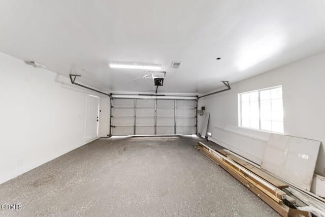 19314 Valerio Street, Reseda (los Angeles), CA 91335