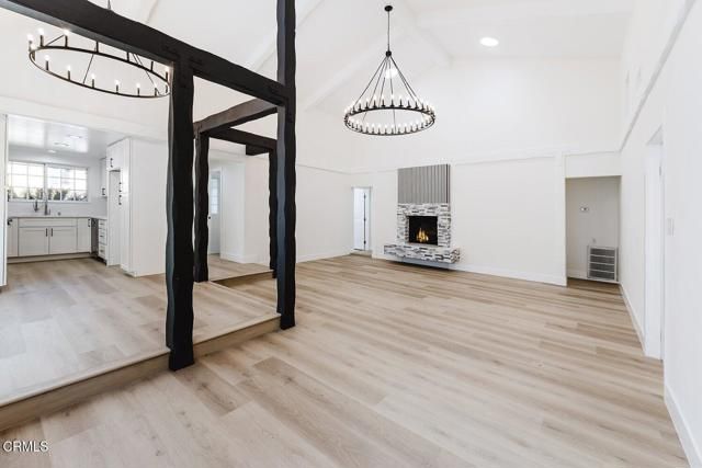 19314 Valerio Street, Reseda (los Angeles), CA 91335