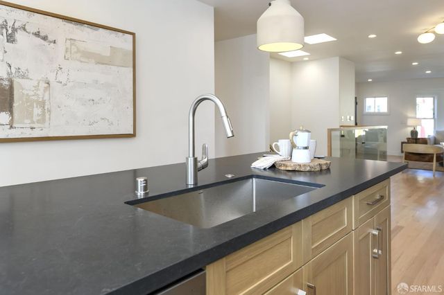 155 Flood Avenue, San Francisco, CA 94131