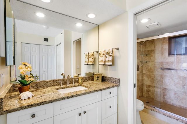 200 Ocean Trail Way 106, Jupiter, FL 33477