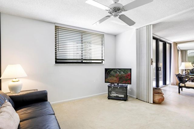 200 Ocean Trail Way 106, Jupiter, FL 33477