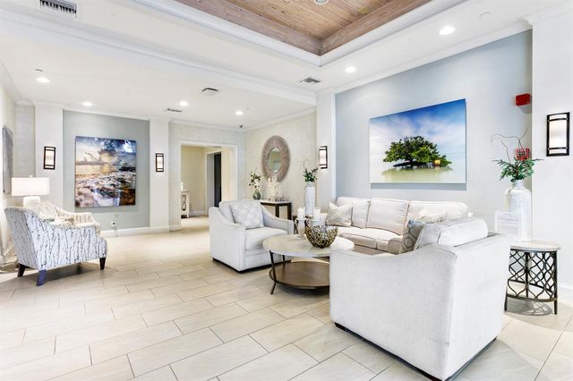200 Ocean Trail Way 106, Jupiter, FL 33477