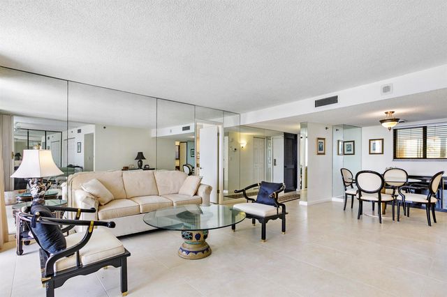200 Ocean Trail Way 106, Jupiter, FL 33477