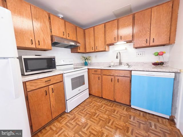 18621 NATHANS PL, Montgomery Village, MD 20886