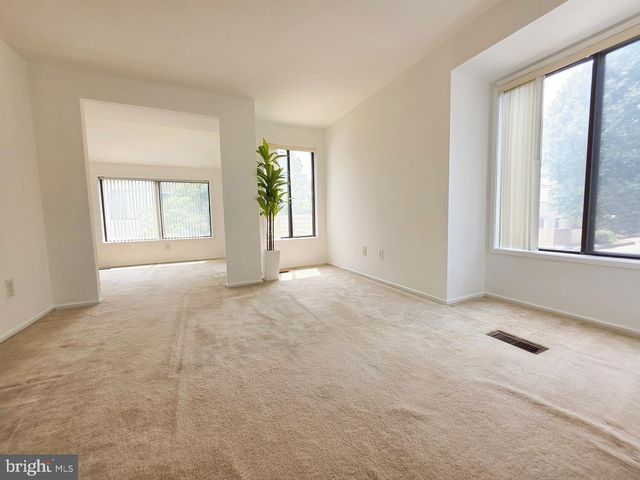 18621 NATHANS PL, Montgomery Village, MD 20886