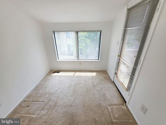 18621 NATHANS PL, Montgomery Village, MD 20886