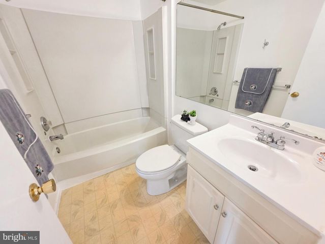 18621 NATHANS PL, Montgomery Village, MD 20886