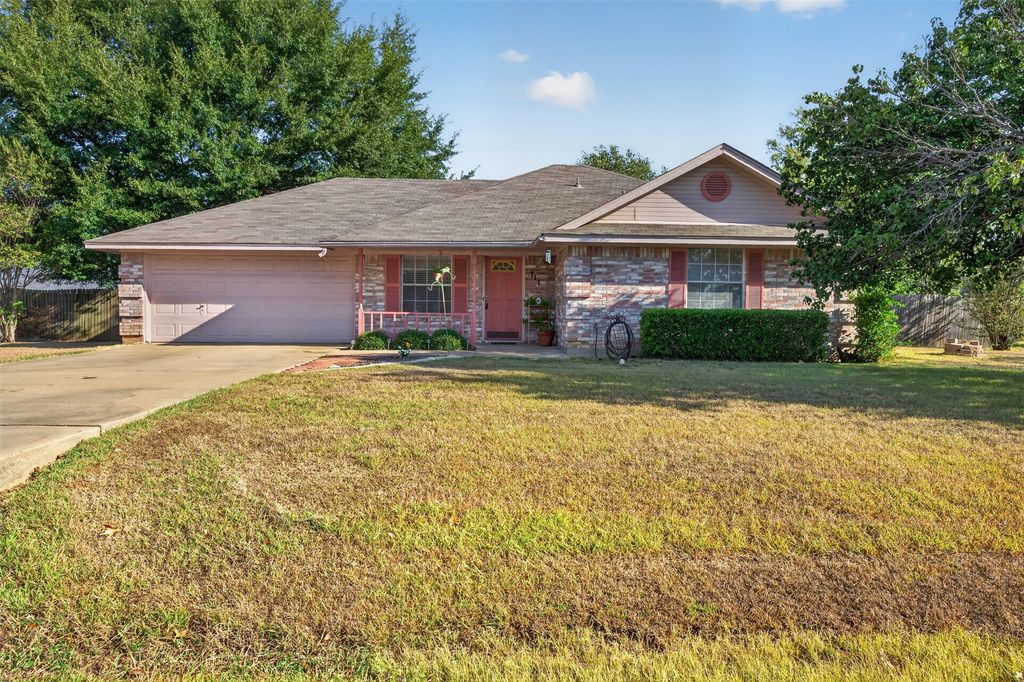711 Plum Street, Joshua, TX 76058 — photo 4