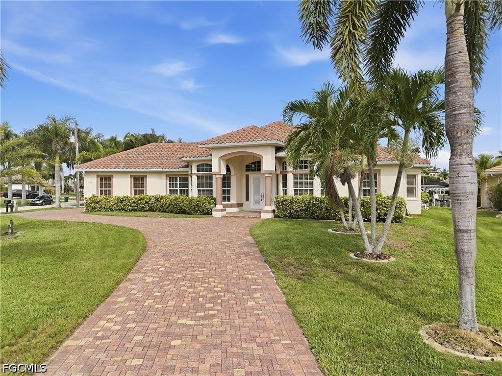3622 Oasis BLVD, Cape Coral, FL 33914
