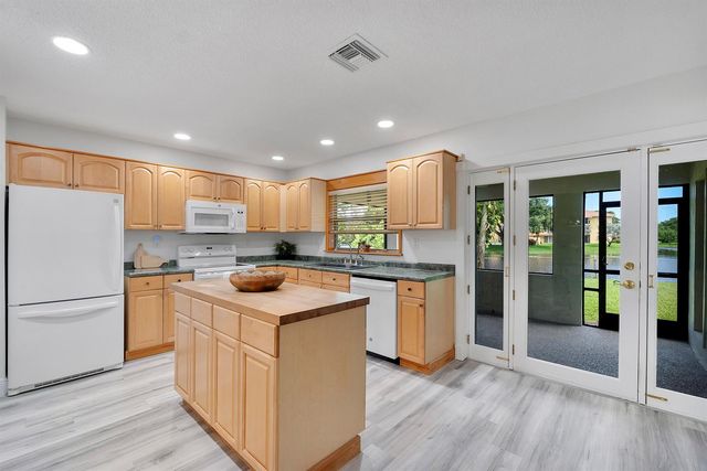 11454 NW 41st Street, Coral Springs, FL 33065