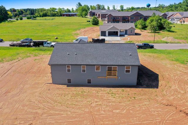 1845 SOUTHLAND LANE, New London, WI 54961