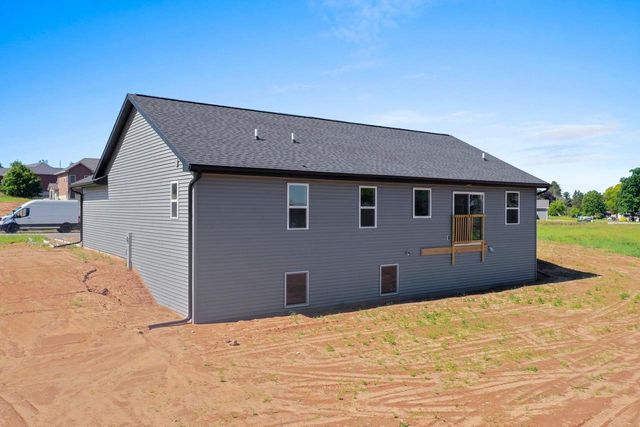 1845 SOUTHLAND LANE, New London, WI 54961