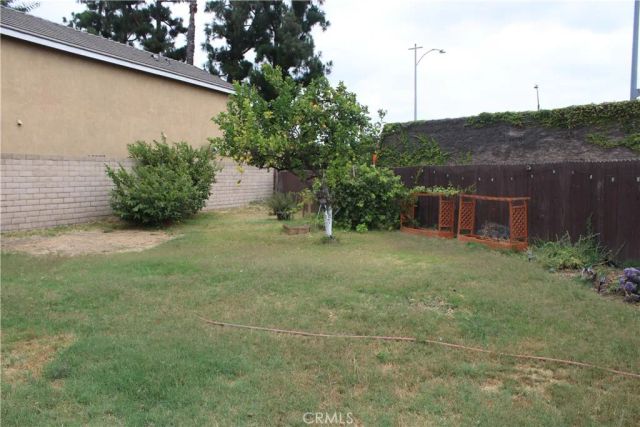 1810 W Houston, Fullerton, CA 92833
