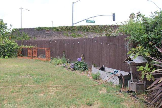 1810 W Houston, Fullerton, CA 92833
