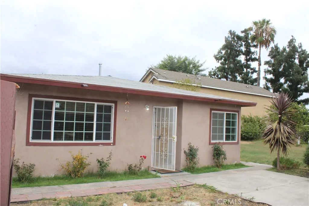 1810 W Houston, Fullerton, CA 92833