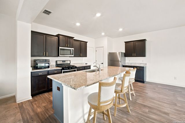 15310 Escalante Pass, Von Ormy, TX 78073
