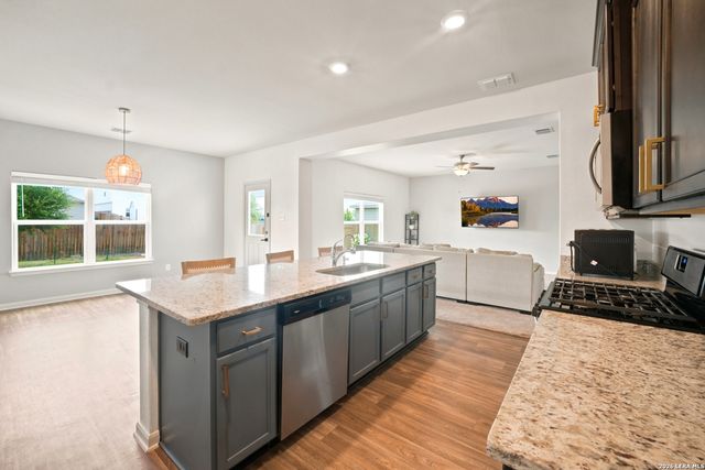 15310 Escalante Pass, Von Ormy, TX 78073