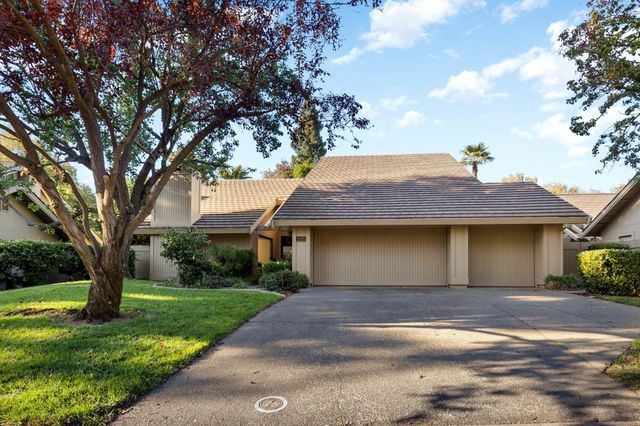 11305 Sutters Mill Cir, Gold River, CA 95670