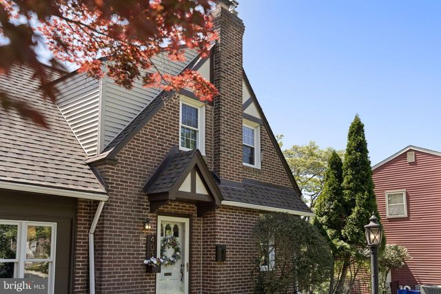 403 WALNUT HILL LN, Havertown, PA 19083