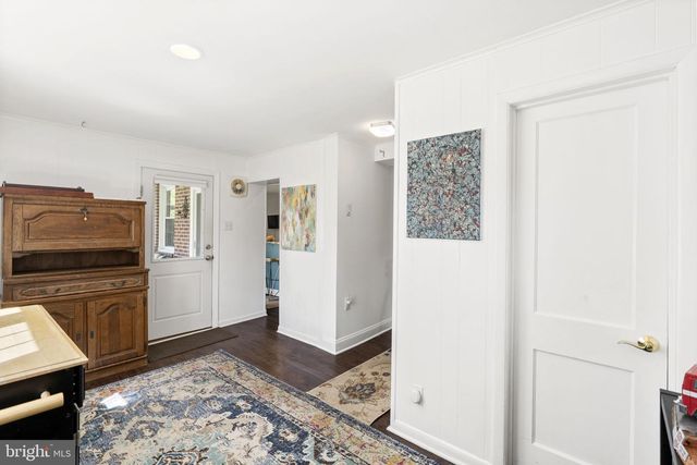403 WALNUT HILL LN, Havertown, PA 19083