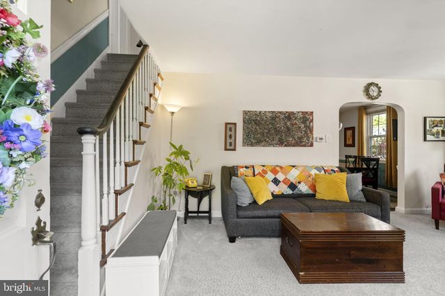 403 WALNUT HILL LN, Havertown, PA 19083